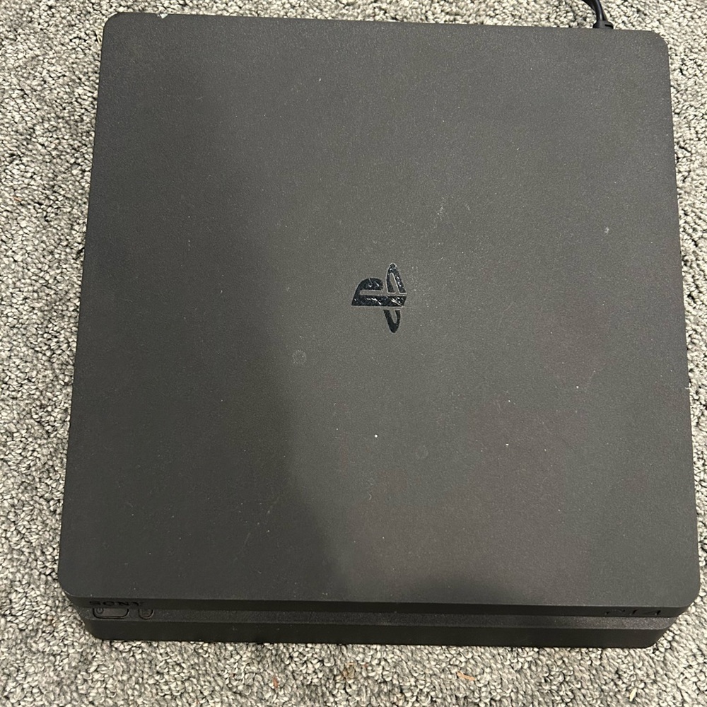 Used PS4